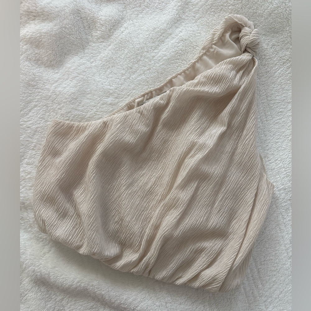A&F Crinkle Textured Asymmetrical Top in Medium